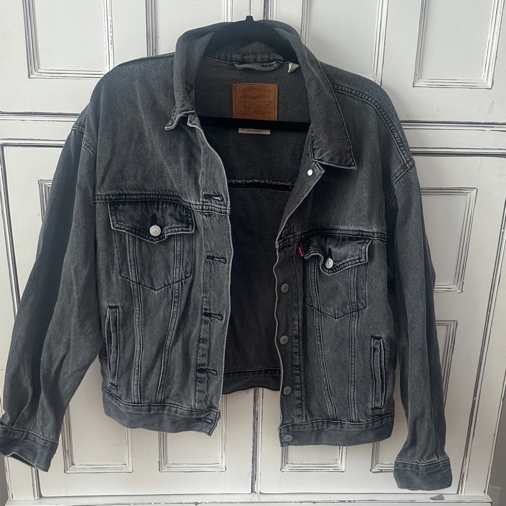🖤Levi’s Black Denim Jacket🖤 - Picture 1 of 1